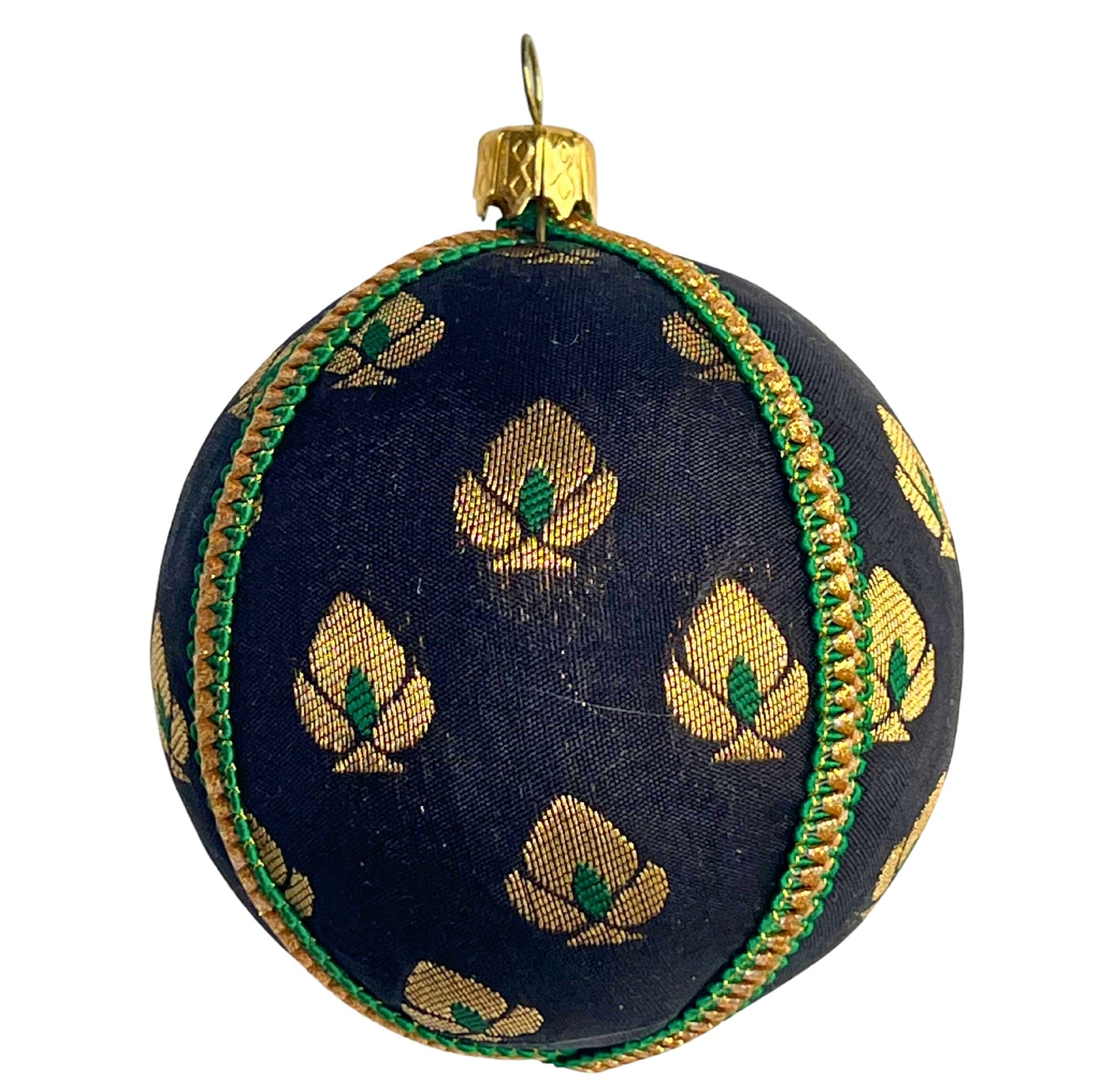 single tamasvi bauble, cut out to see  its beauty